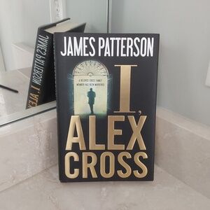 James Patterson book. I, Alex Cross. Excellent condition. Lt marks on dust cover